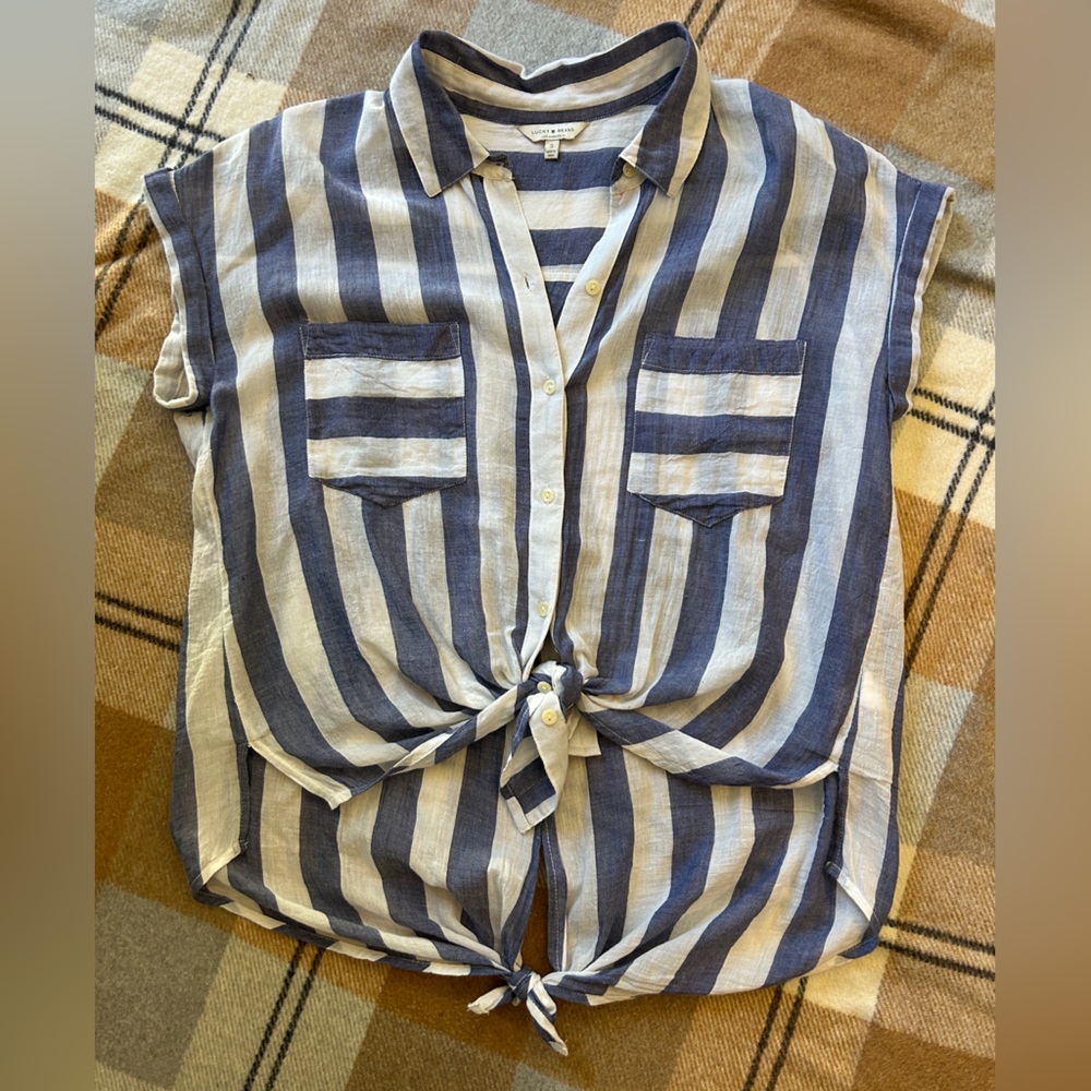 Lucky Brand Blue and White Striped Top Size Small